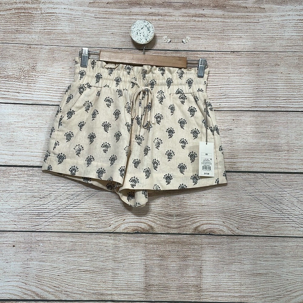 A New Day Paisley Beige Patterned Skirt XS